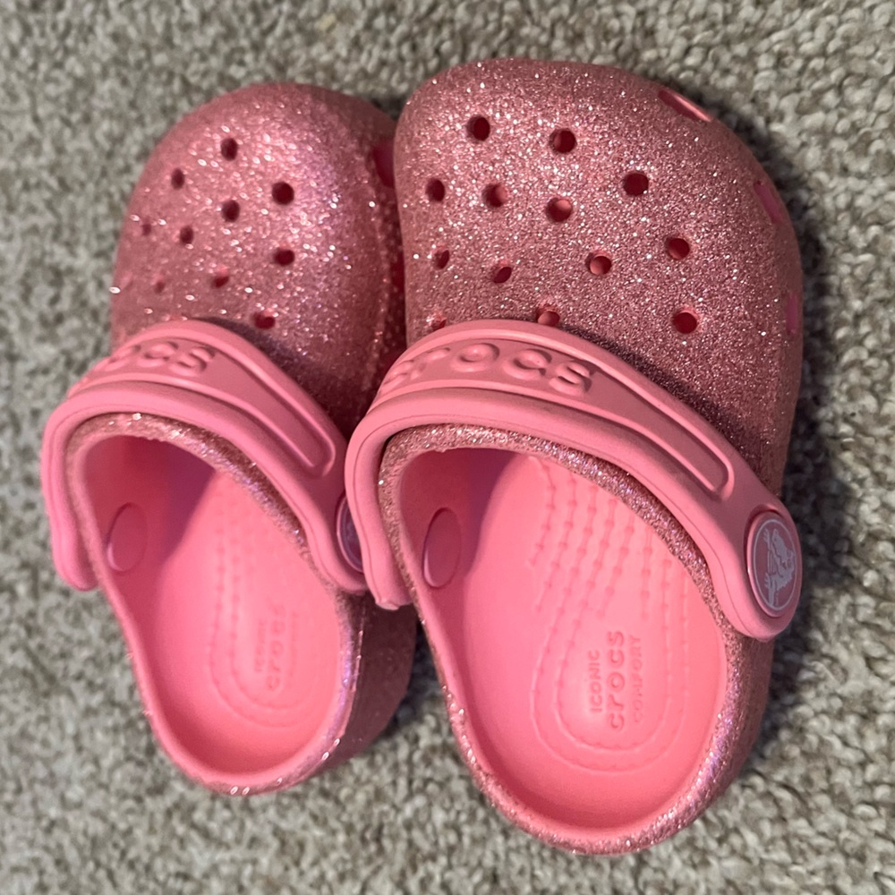 Crocs - Picture 2 of 3